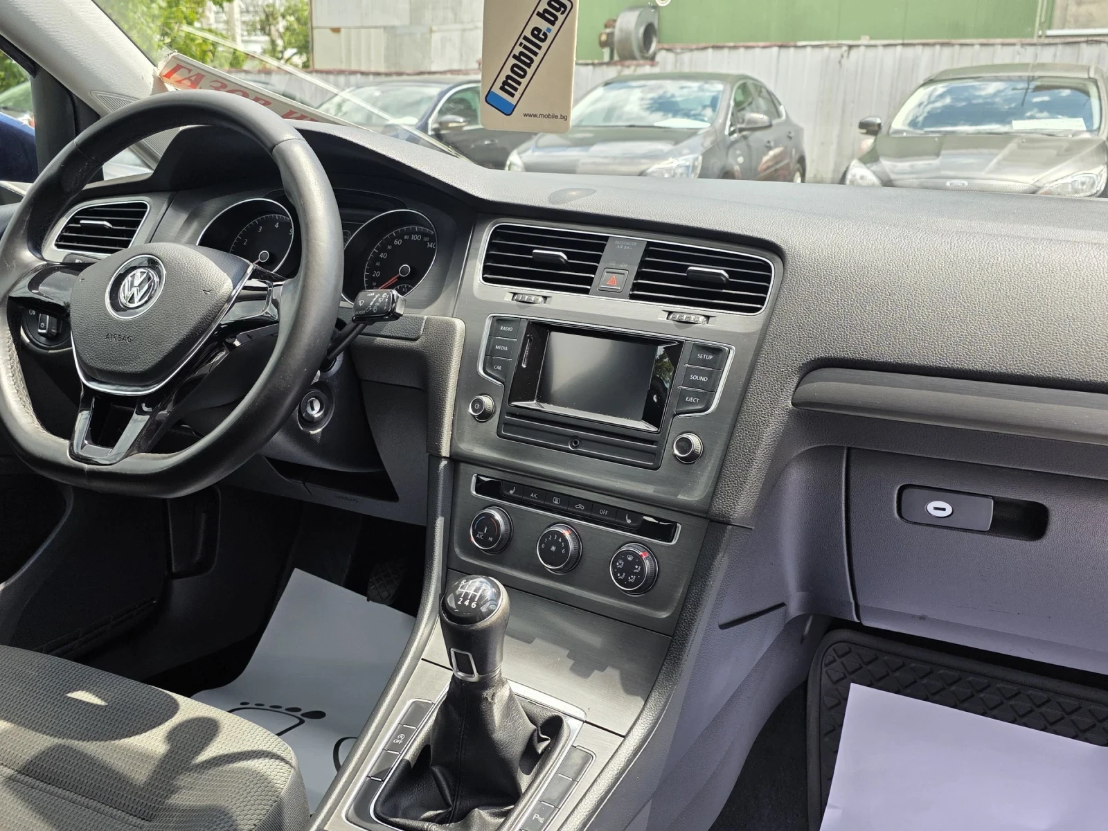 VW Golf 1.2 TSI BLUEMOTION, снимка 15 - Автомобили и джипове - 55390771