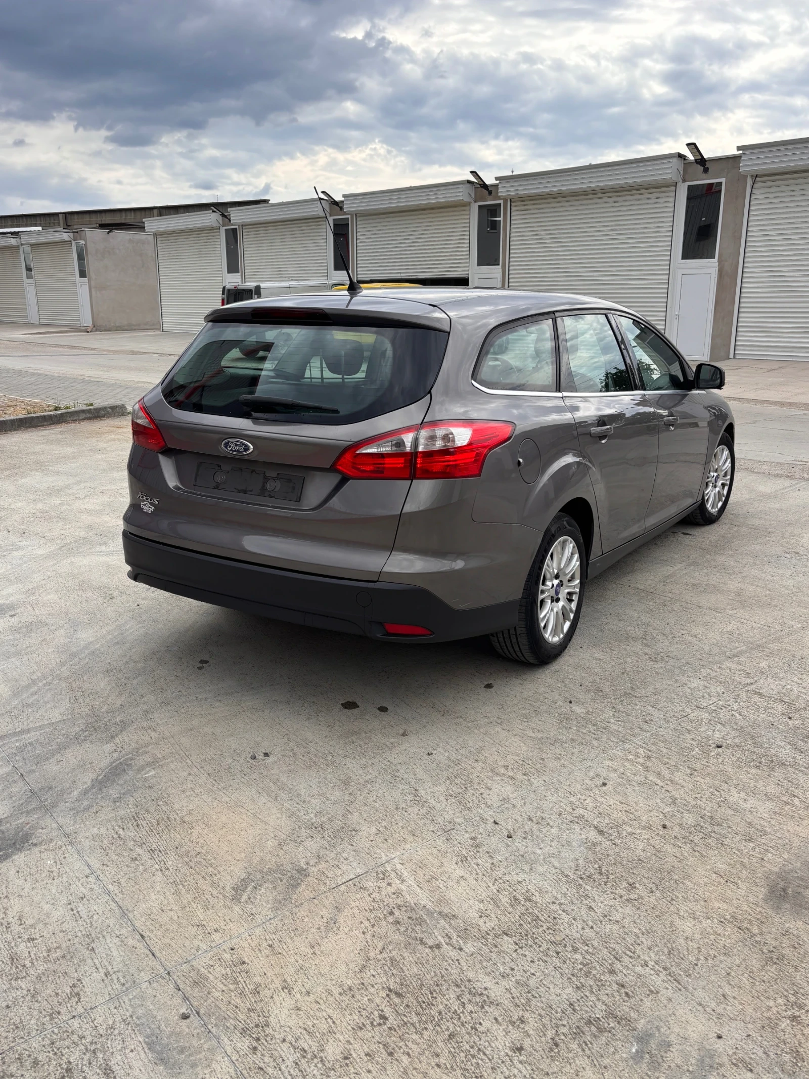 Ford Focus 1.6TDCI* Keyless* NAVI* , снимка 6 - Автомобили и джипове - 55415265