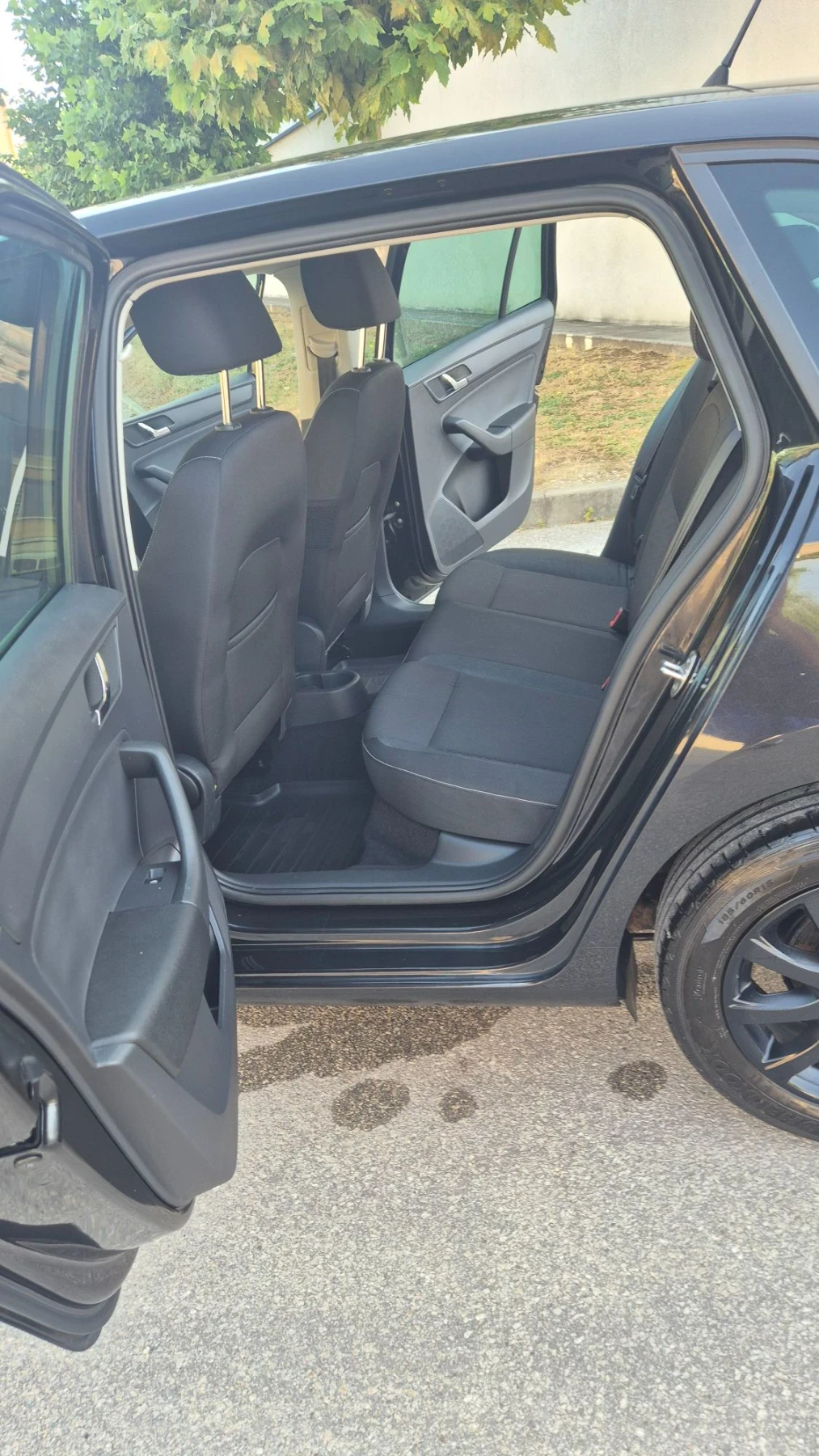 Skoda Rapid Дизел 1600кб, снимка 13 - Автомобили и джипове - 55799626