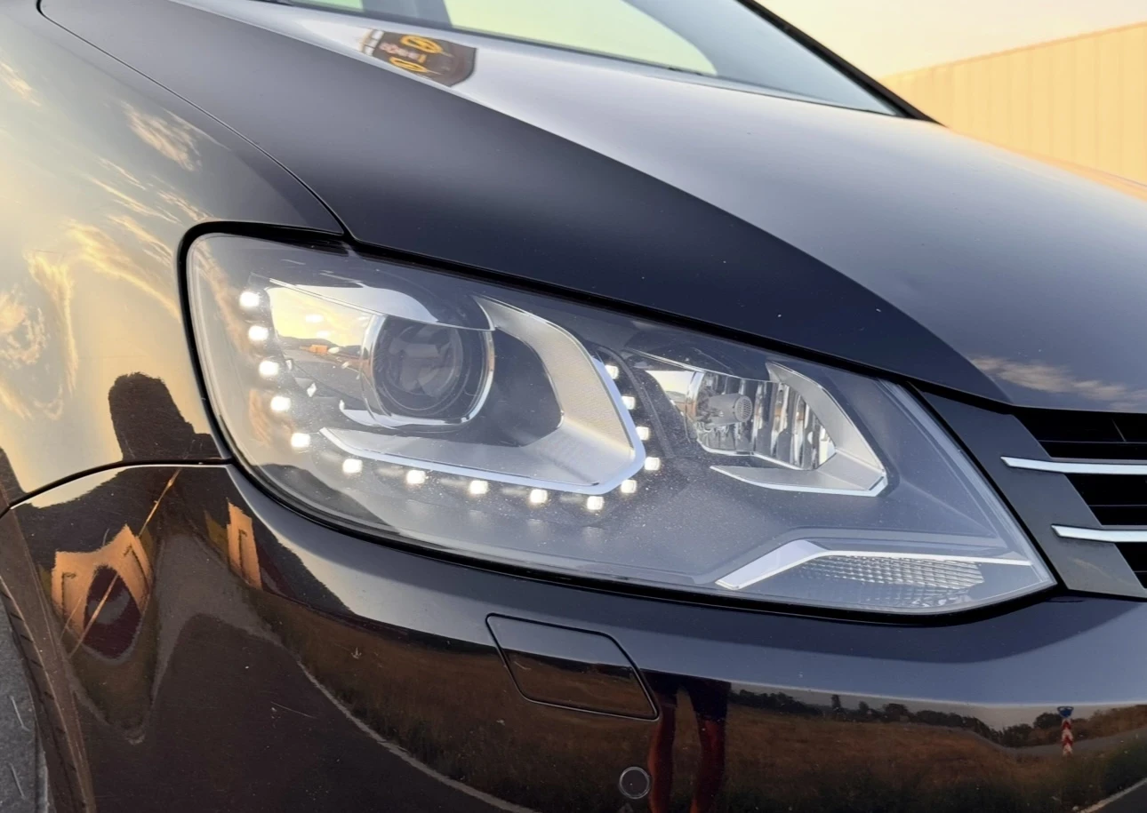 VW Sharan 2.0TDI/Паномара/Full LED, снимка 3 - Автомобили и джипове - 55827105