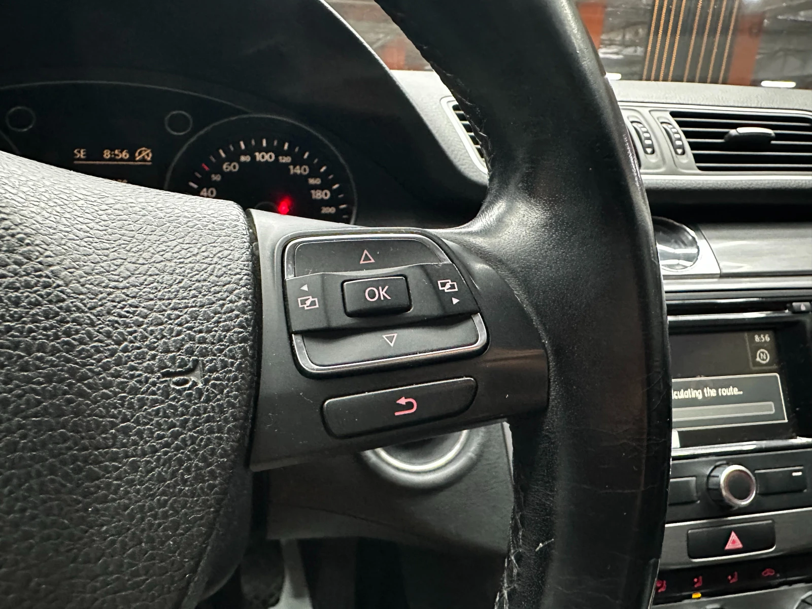 VW Passat 1.6TDI 105кс 6 скорости, снимка 15 - Автомобили и джипове - 56131745