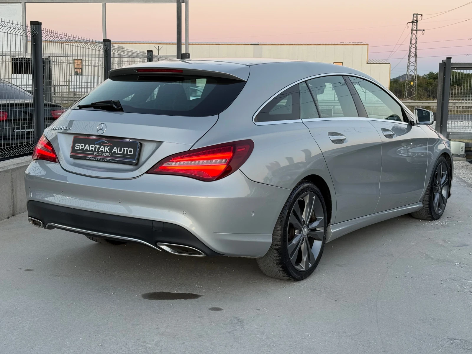 Mercedes-Benz CLA 250 D* 2017г* 212.000КМ* 1ви Собственик* Сервизна Исто, снимка 4 - Автомобили и джипове - 56154079