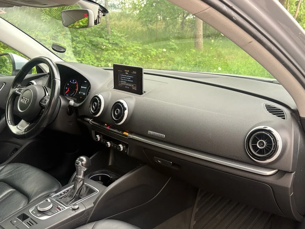 Audi A3 Sedan quattro Progressiv, снимка 9 - Автомобили и джипове - 56216099