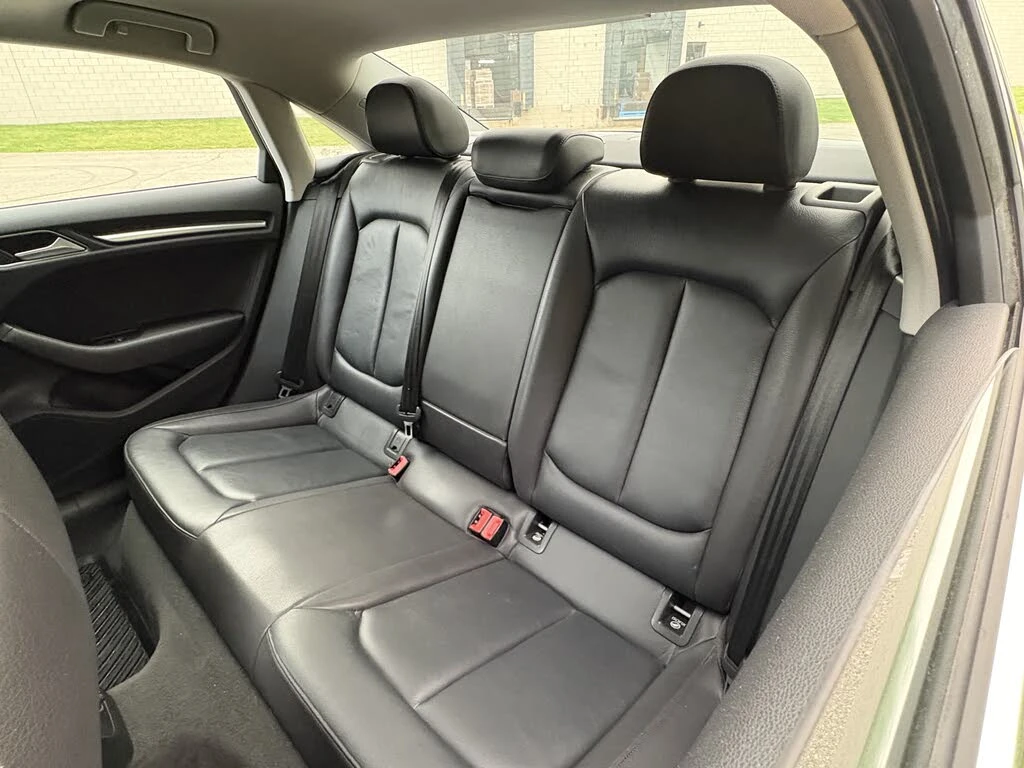 Audi A3 Sedan quattro Progressiv, снимка 17 - Автомобили и джипове - 56216099