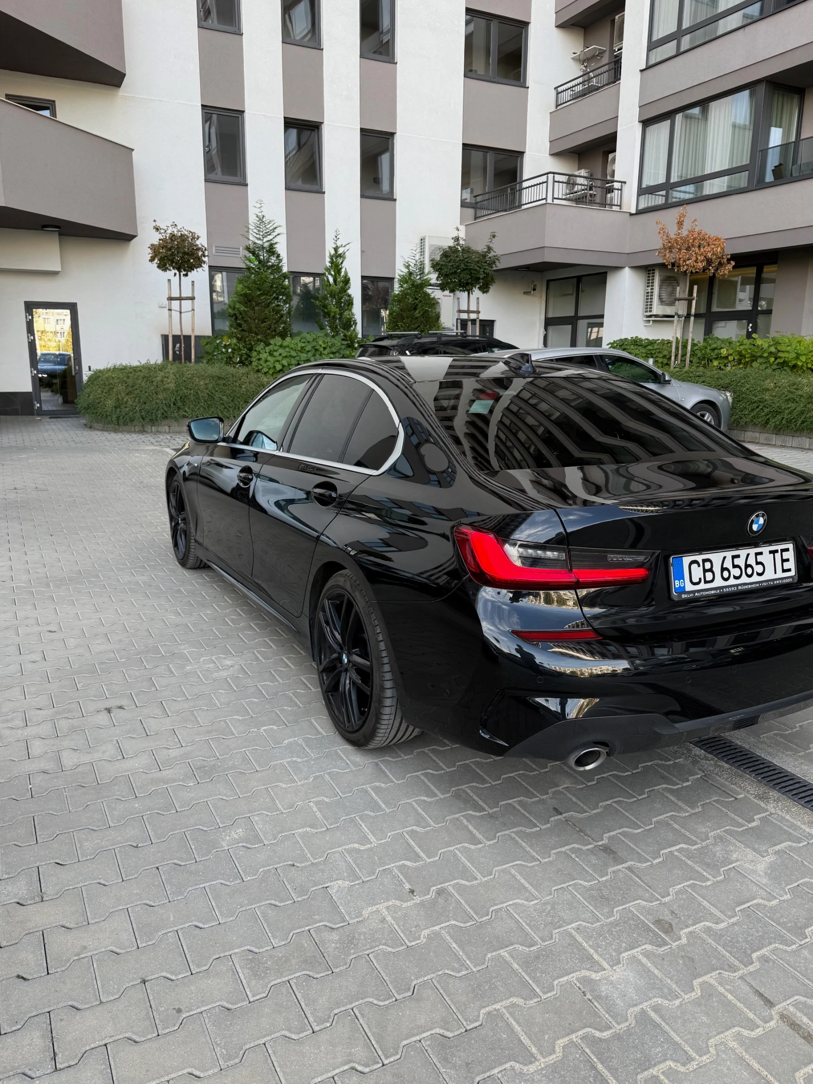 BMW 320 G20 M-sport Ext.Led, снимка 7 - Автомобили и джипове - 56431693