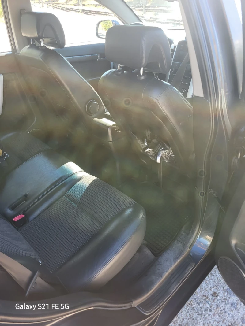 Chevrolet Captiva, снимка 6 - Автомобили и джипове - 52776443