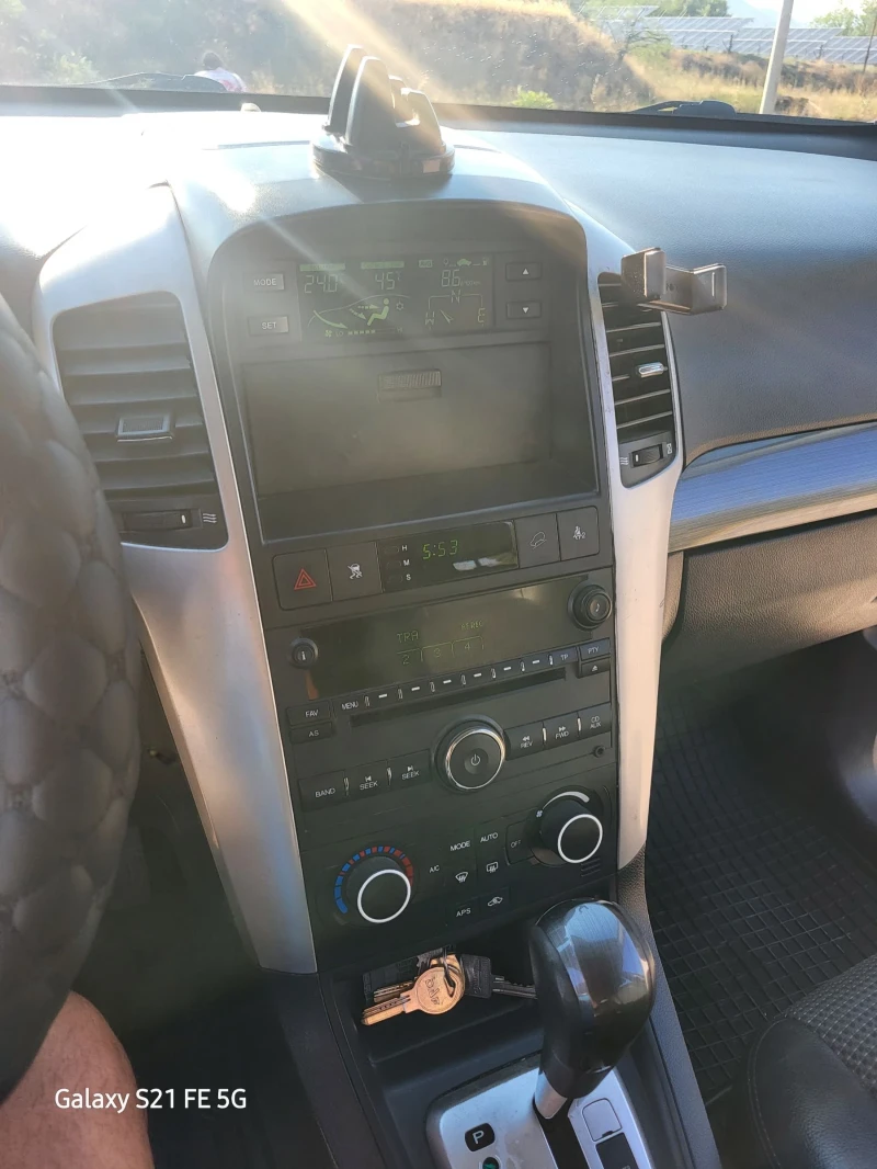 Chevrolet Captiva, снимка 16 - Автомобили и джипове - 52776443