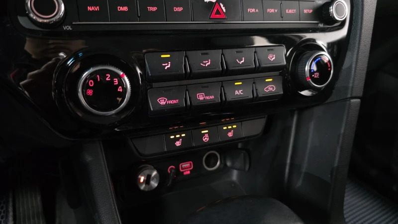 Kia Sportage 2.0 2WD PRESTIGE autogeorge.com, снимка 17 - Автомобили и джипове - 51903119