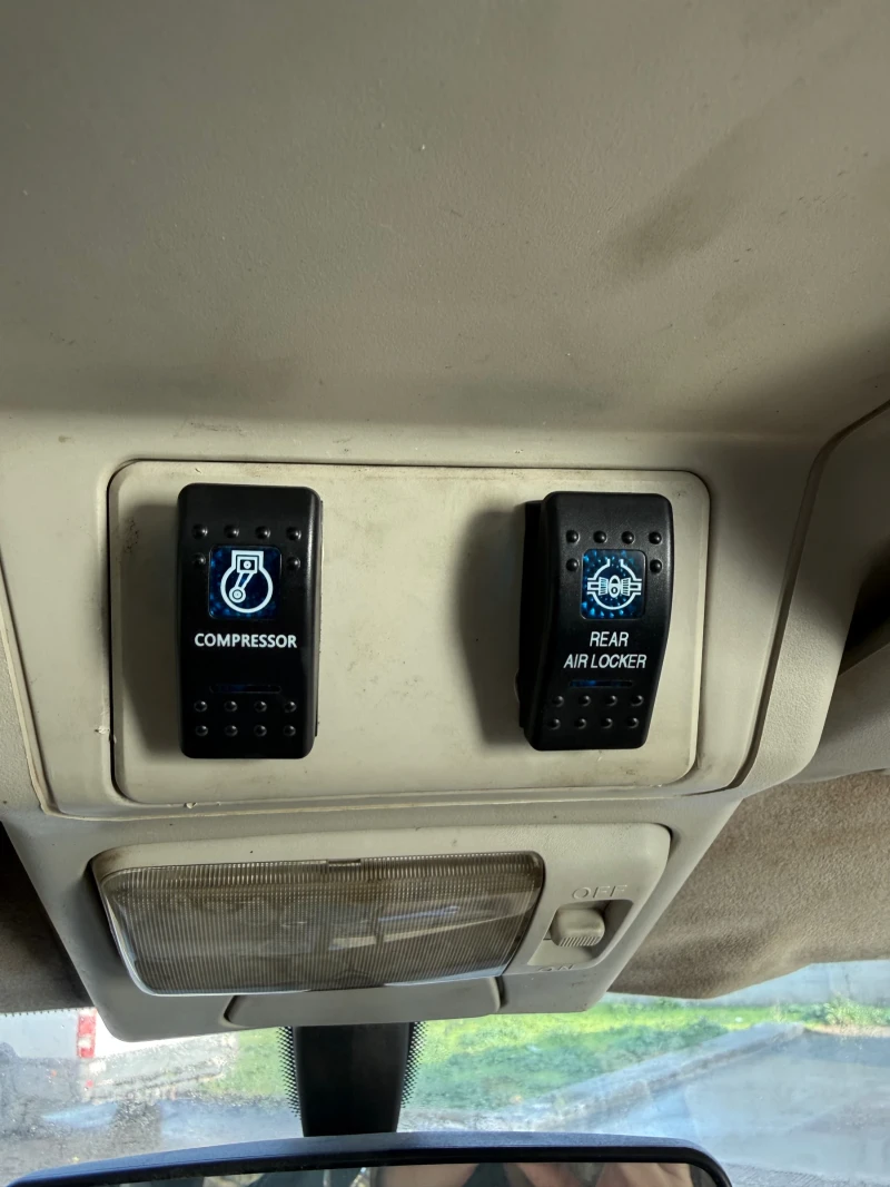 Land Rover Discovery 2.5 td5, снимка 5 - Автомобили и джипове - 52348195