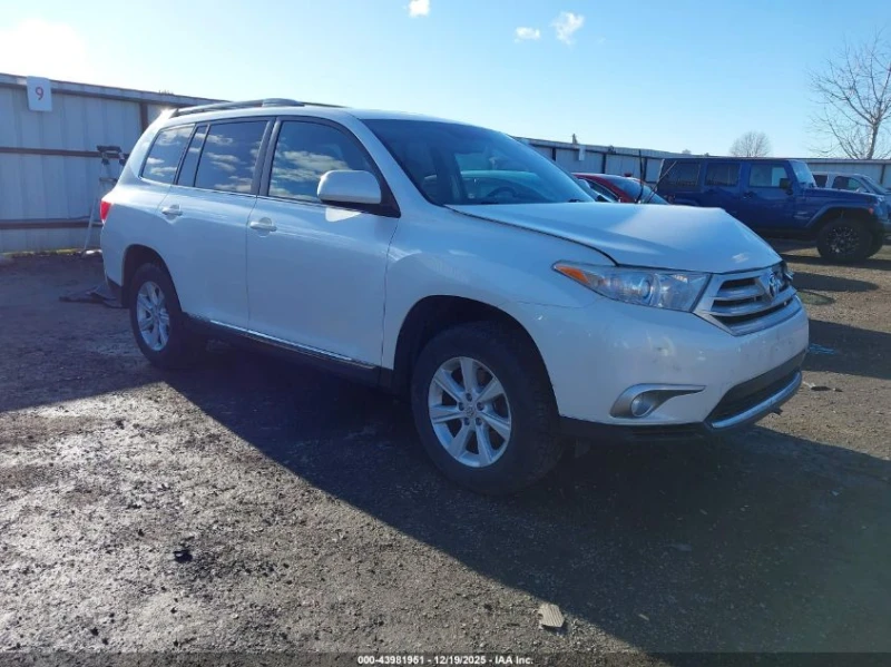 Toyota Highlander 3.5L V-6 DOHC, VVT, 270HP All Wheel Drive