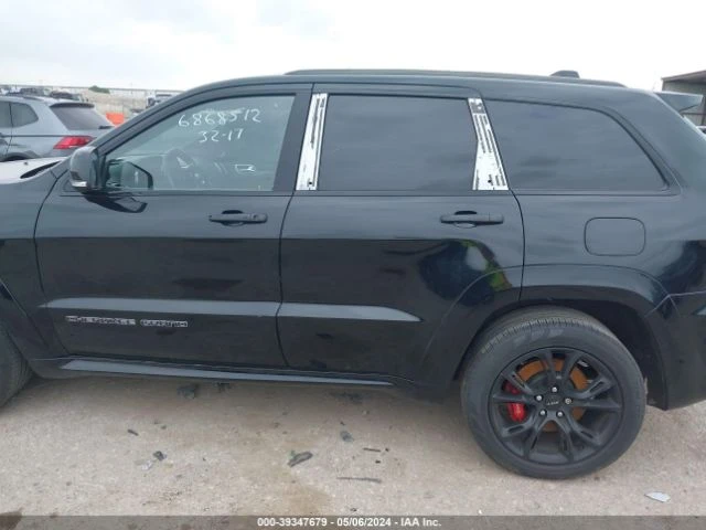 Jeep Grand cherokee SRT* NAVI* PANORAMA* CAMERA* 51000KM* , снимка 4 - Автомобили и джипове - 47317227