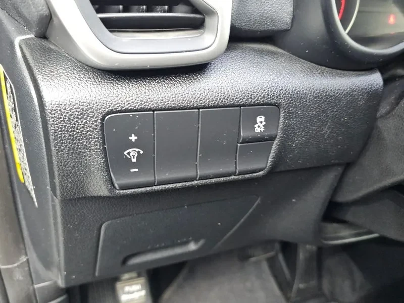 Kia Sportage 2.0 CRDi 4WD, снимка 13 - Автомобили и джипове - 54275112