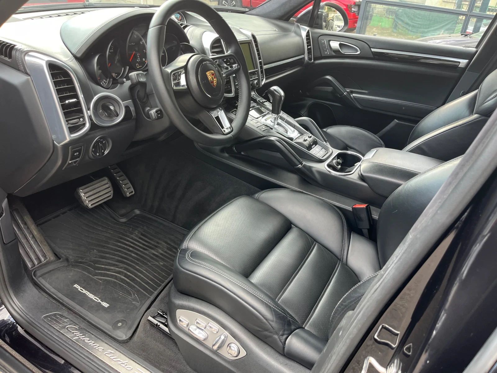 Porsche Cayenne Turbo/4.8/Facelift/Ceramic/Pano - изображение 10