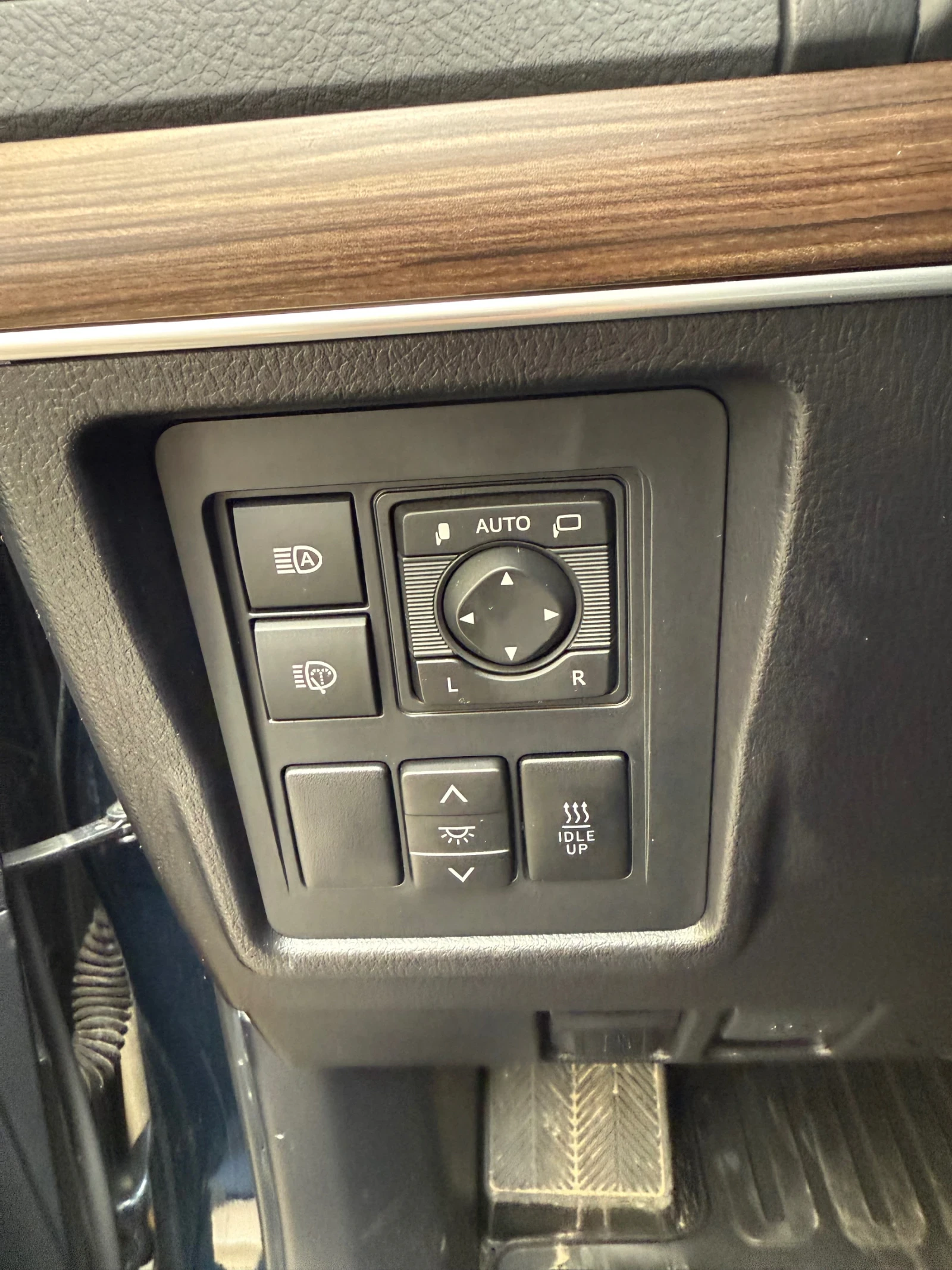 Toyota Land cruiser  - изображение 5