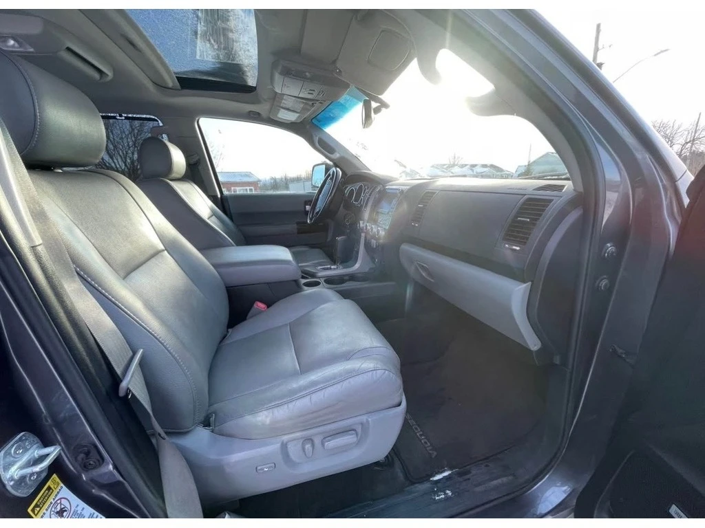 Toyota Sequoia 5.7L Platinum 4WD * * CARFAX * * ���� ������ * *  | Mobile.bg � ����������� 10
