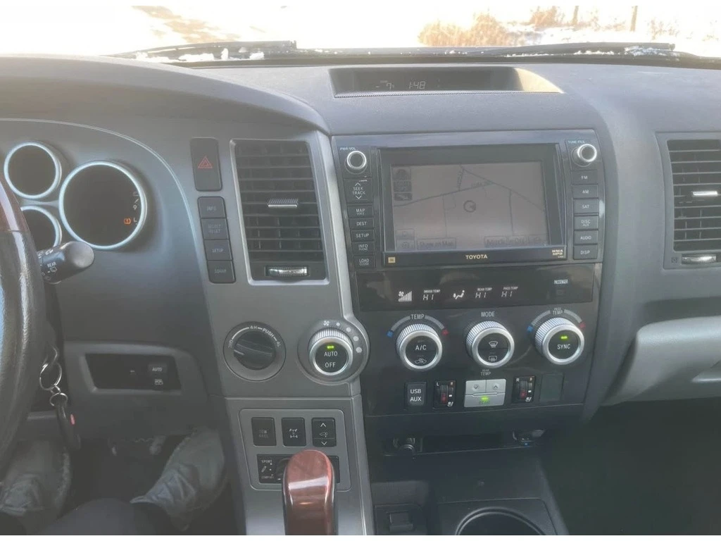 Toyota Sequoia 5.7L Platinum 4WD * * CARFAX * * ���� ������ * *  | Mobile.bg � ����������� 8