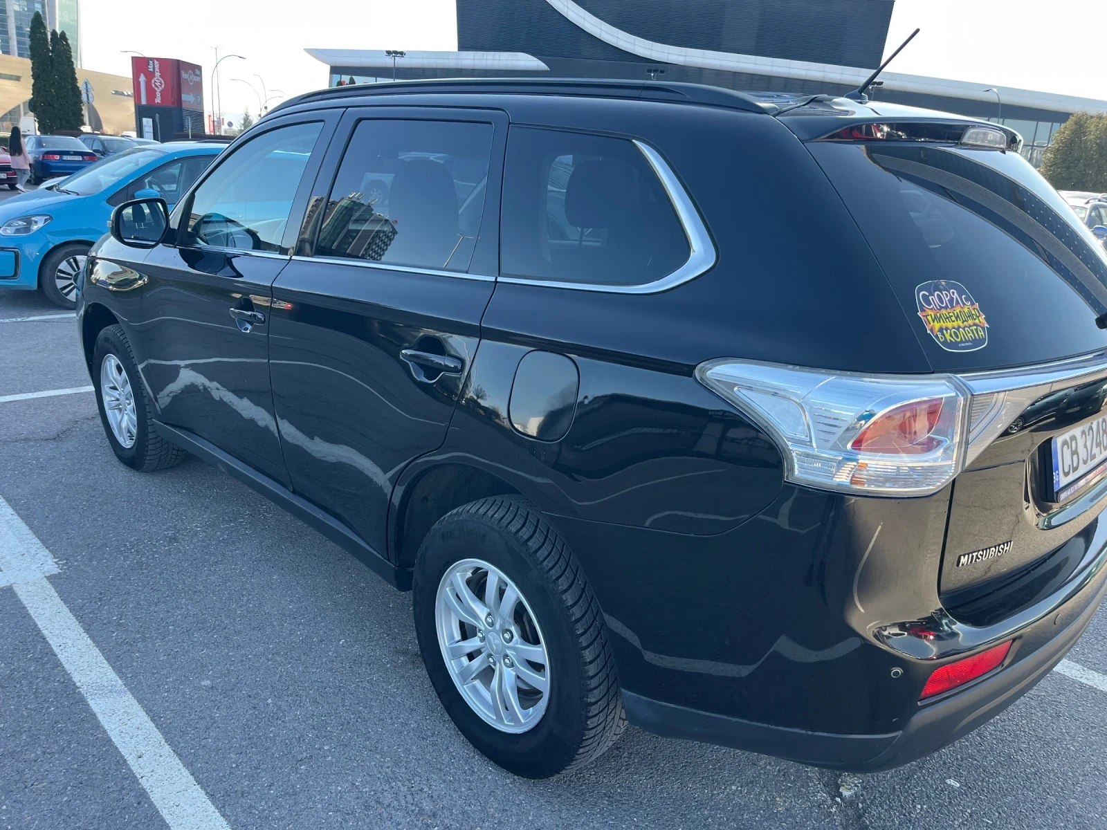 Mitsubishi Outlander Автоматик 4Х4, снимка 4 - Автомобили и джипове - 53799377