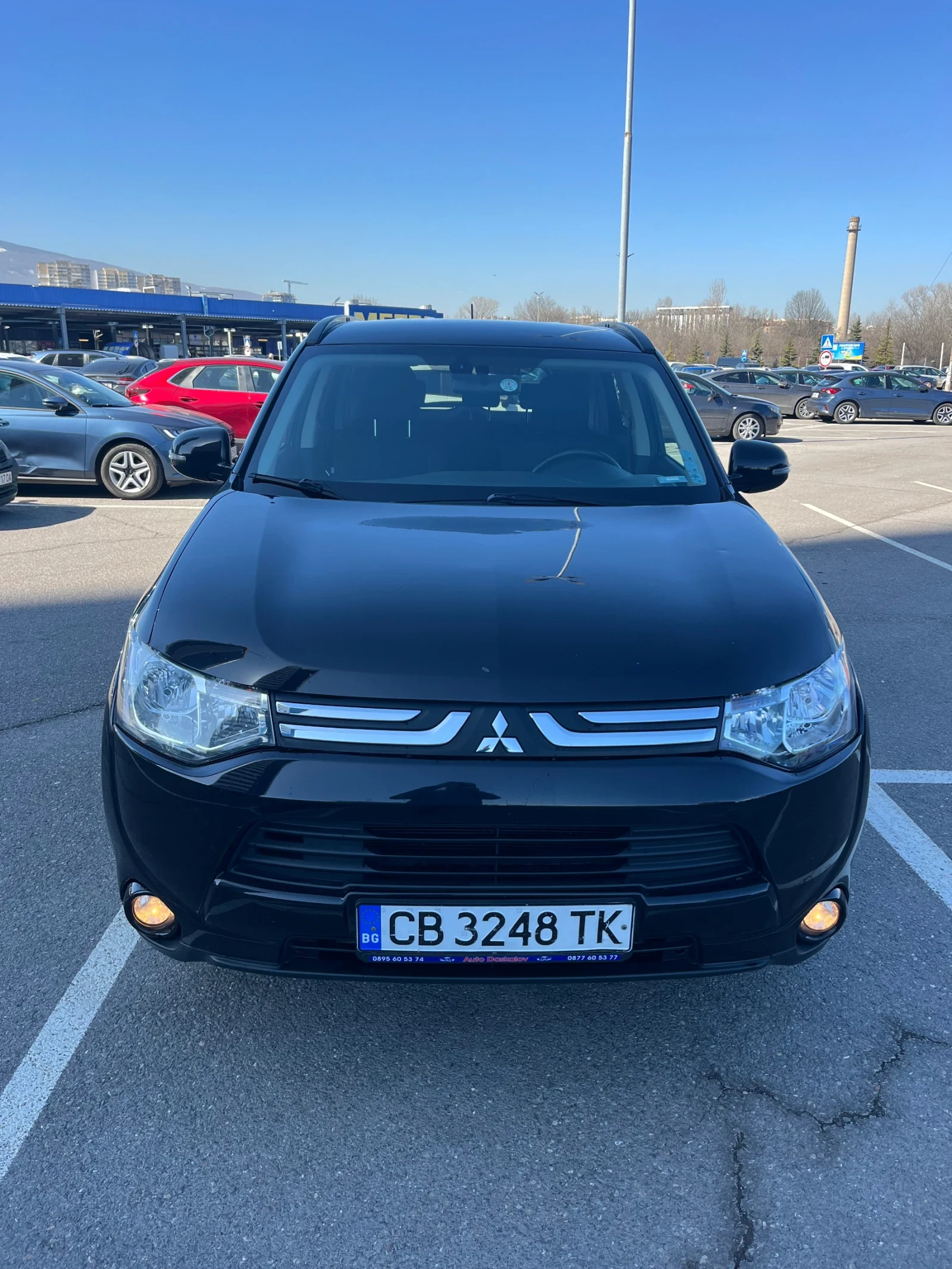 Mitsubishi Outlander Автоматик 4Х4, снимка 3 - Автомобили и джипове - 53799377