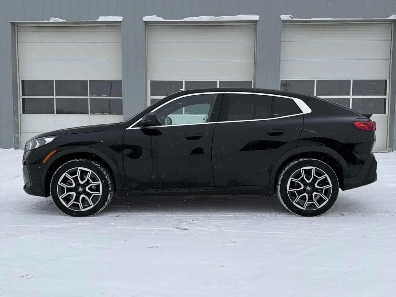 BMW X2 xDrive28i/CARFAX/ПАНОРАМА/ПРЕДСТАВИТЕЛСТВО, снимка 4 - Автомобили и джипове - 54017415