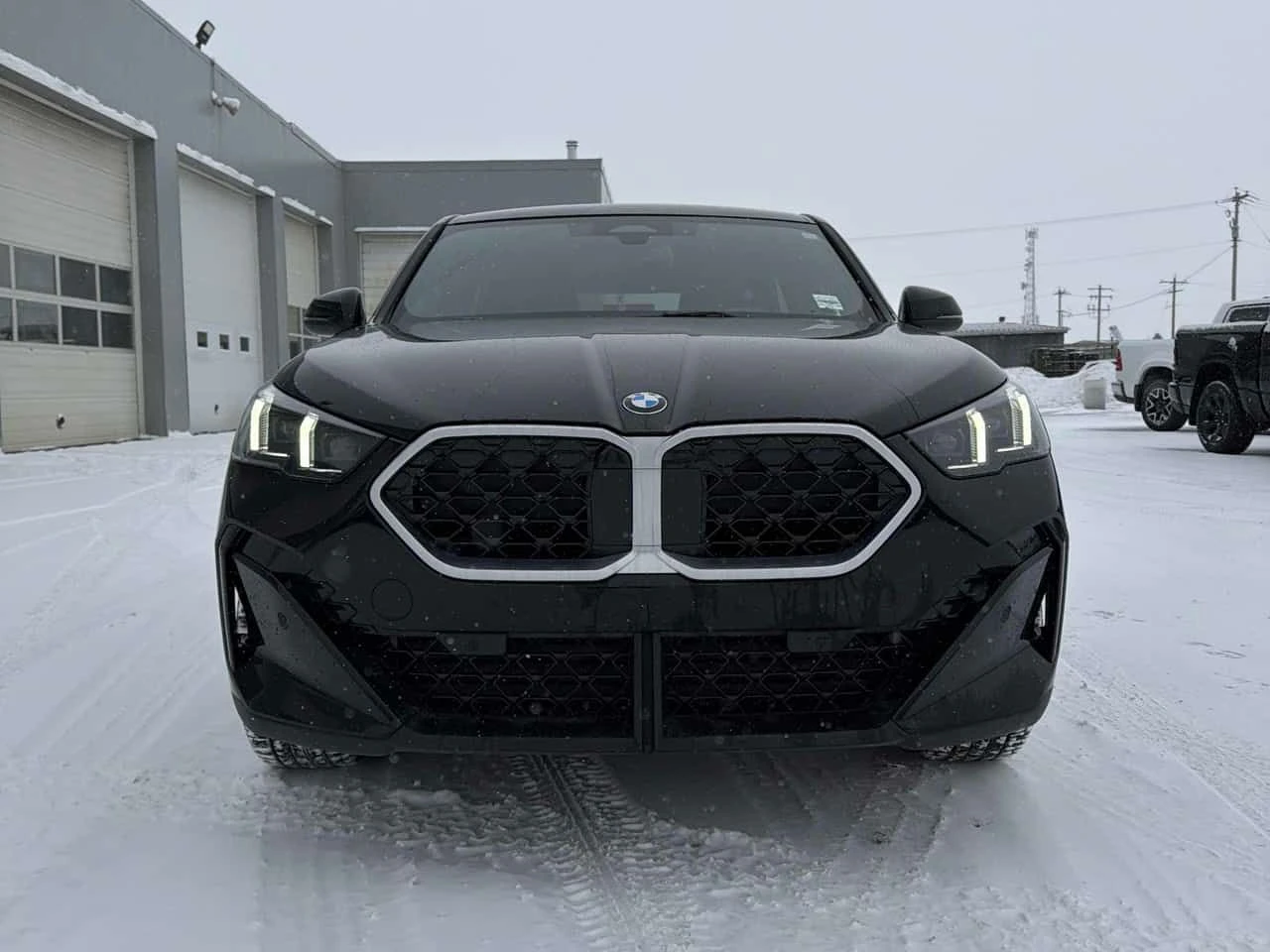 BMW X2 xDrive28i/CARFAX/ПАНОРАМА/ПРЕДСТАВИТЕЛСТВО, снимка 3 - Автомобили и джипове - 54017415