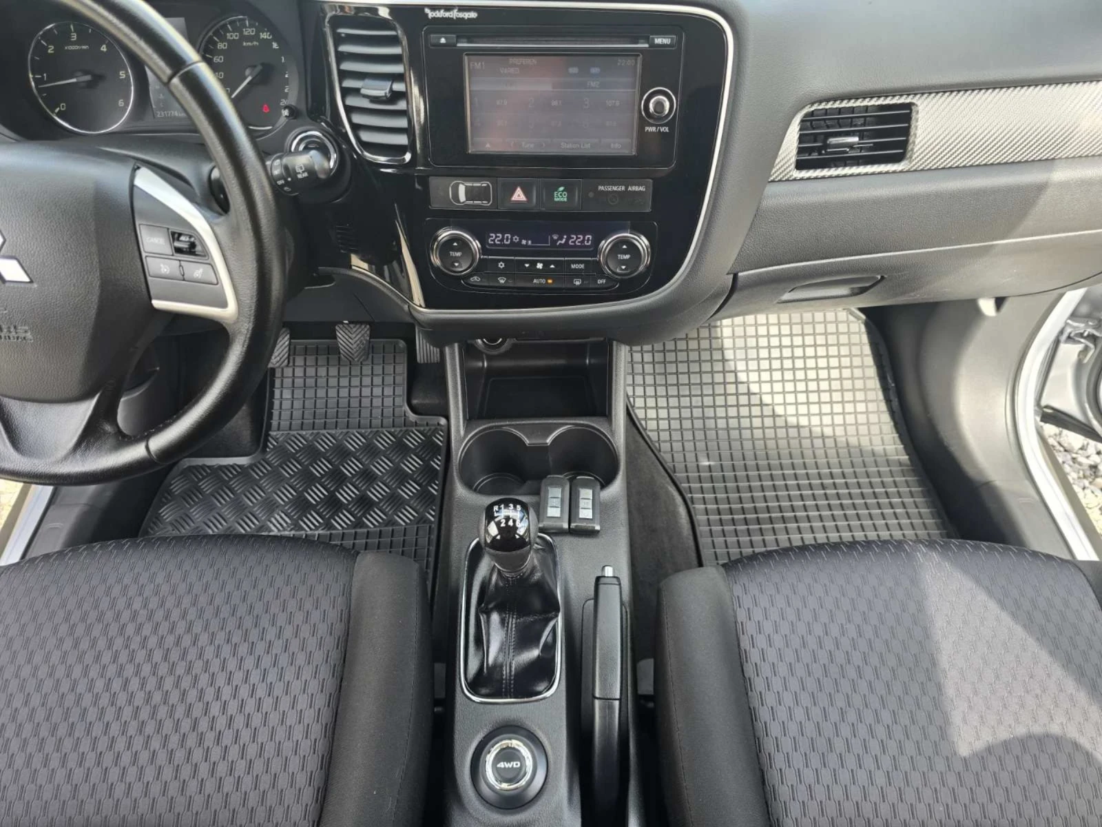 Mitsubishi Outlander 2.2DID 150KC, снимка 12 - Автомобили и джипове - 54048202