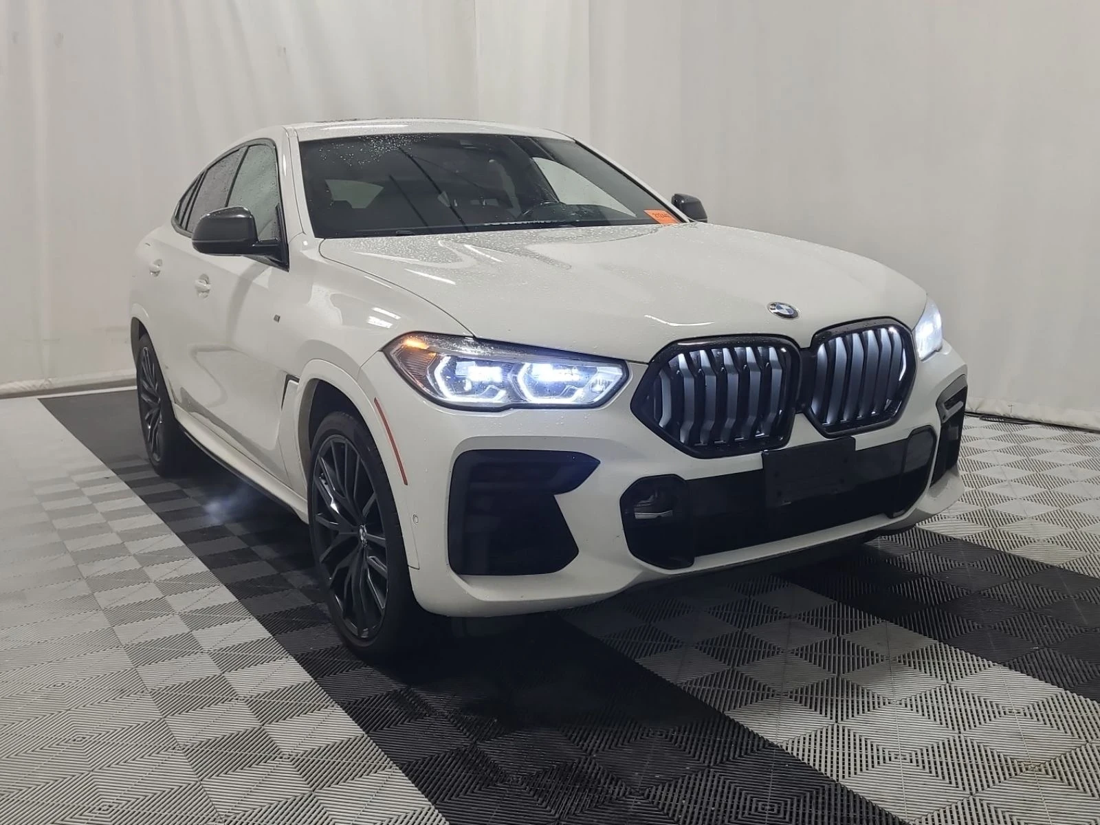 BMW X6 M50I* Pano* Laser* H/K* Подгрев* 