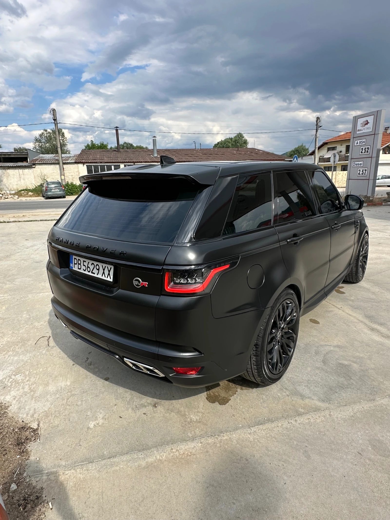 Land Rover Range Rover Sport  SVR Facelift , снимка 4 - Автомобили и джипове - 55207856