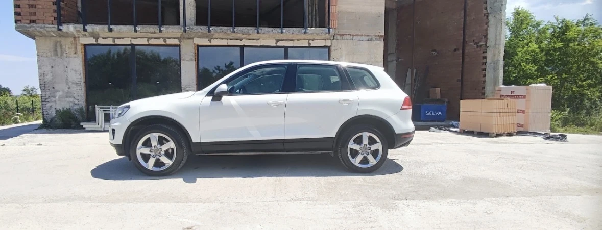 VW Touareg, снимка 4 - Автомобили и джипове - 55514756