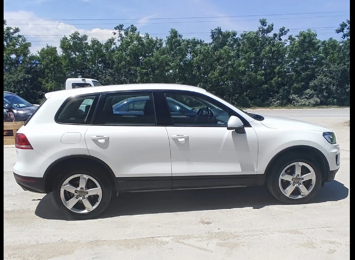 VW Touareg, снимка 5 - Автомобили и джипове - 55514756