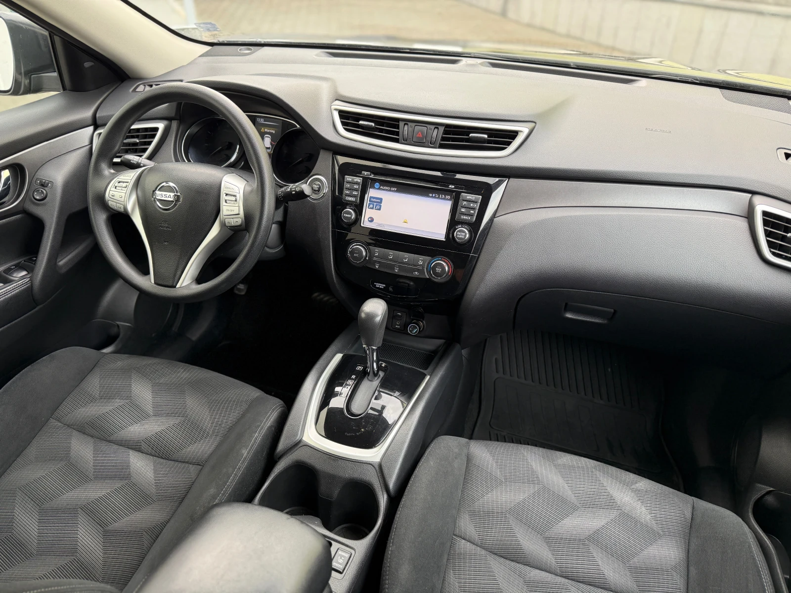 Nissan Rogue 2.5 SV* AWD* КАМЕРА * ОБСЛУЖЕН* , снимка 10 - Автомобили и джипове - 55669043