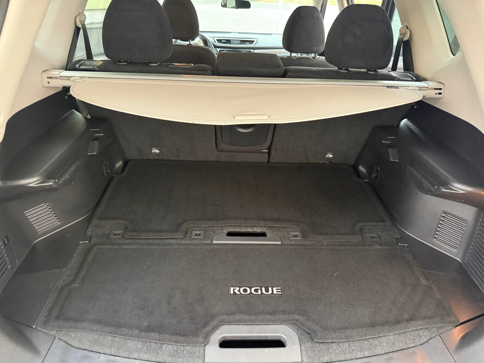 Nissan Rogue 2.5 SV* AWD* КАМЕРА * ОБСЛУЖЕН* , снимка 16 - Автомобили и джипове - 55669043