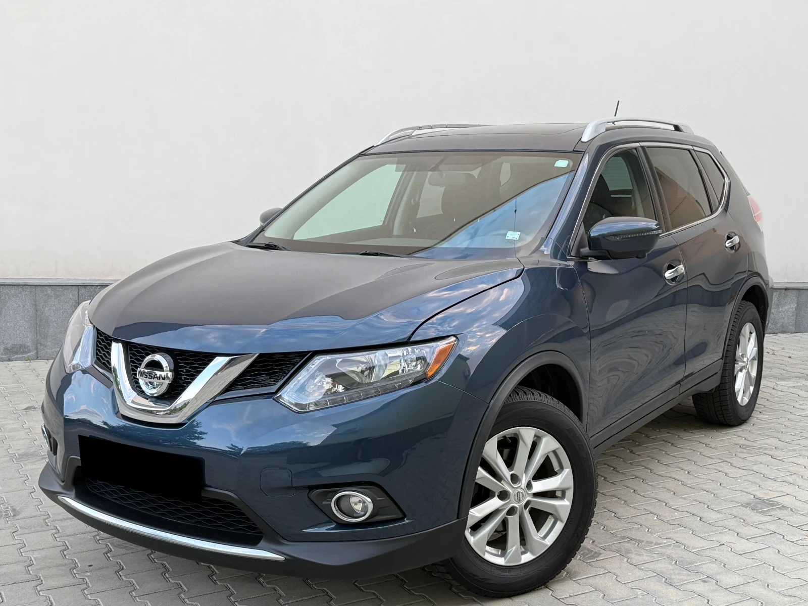 Nissan Rogue 2.5 SV* AWD* КАМЕРА * ОБСЛУЖЕН* , снимка 2 - Автомобили и джипове - 55669043
