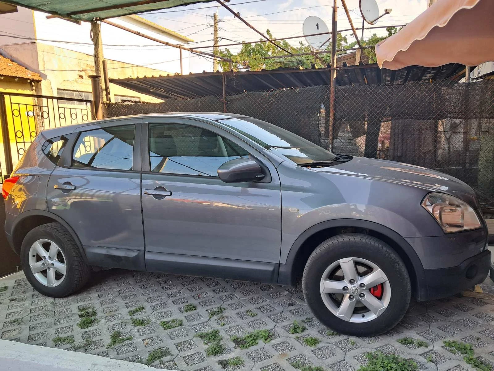 Nissan Qashqai, снимка 5 - Автомобили и джипове - 55777066