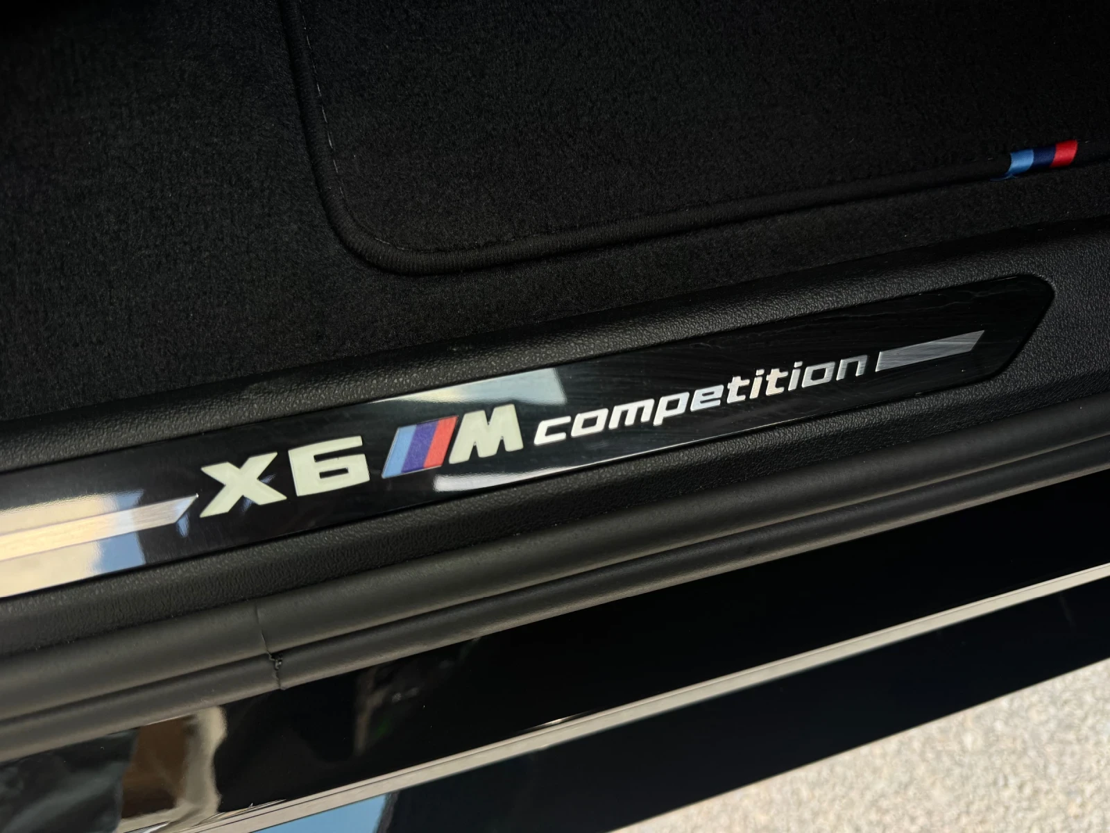 BMW X6 M 11.000km!!КАТО НОВ!, снимка 14 - Автомобили и джипове - 56092114