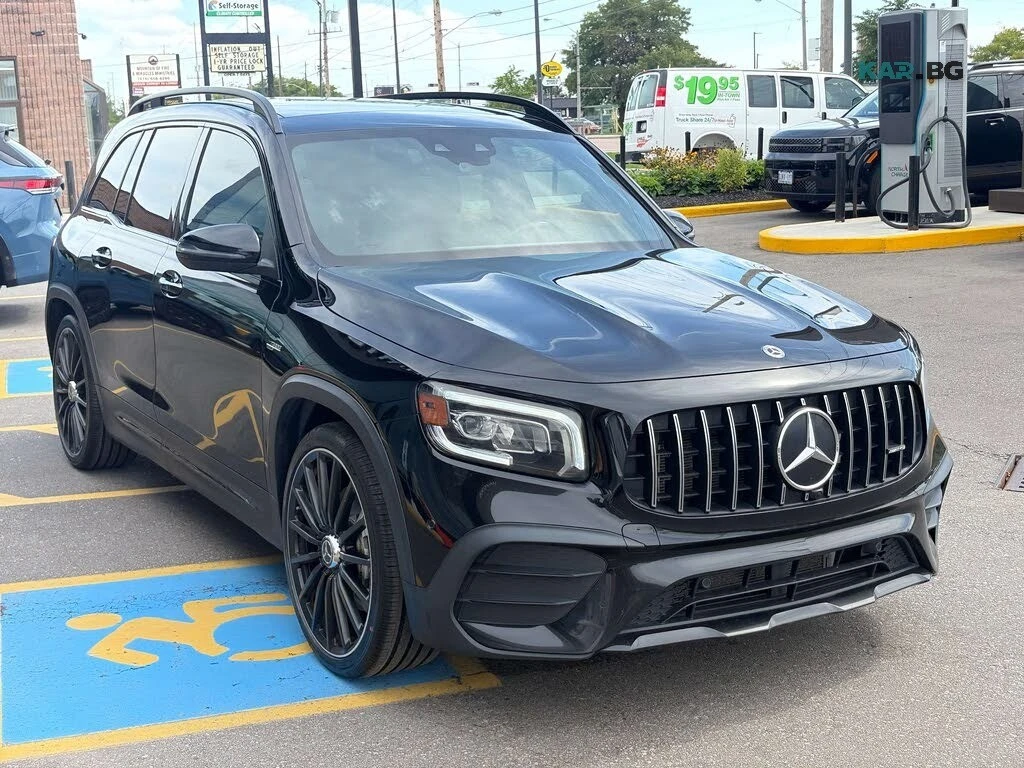 Mercedes-Benz GLB35AMG 360* DIS* PANO* ALCANTARA* KEYLESS* КРАЙНА ЦЕНА, снимка 3 - Автомобили и джипове - 56144194