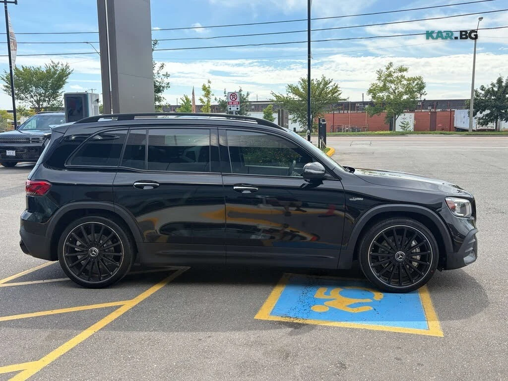 Mercedes-Benz GLB35AMG 360* DIS* PANO* ALCANTARA* KEYLESS* КРАЙНА ЦЕНА, снимка 8 - Автомобили и джипове - 56144194