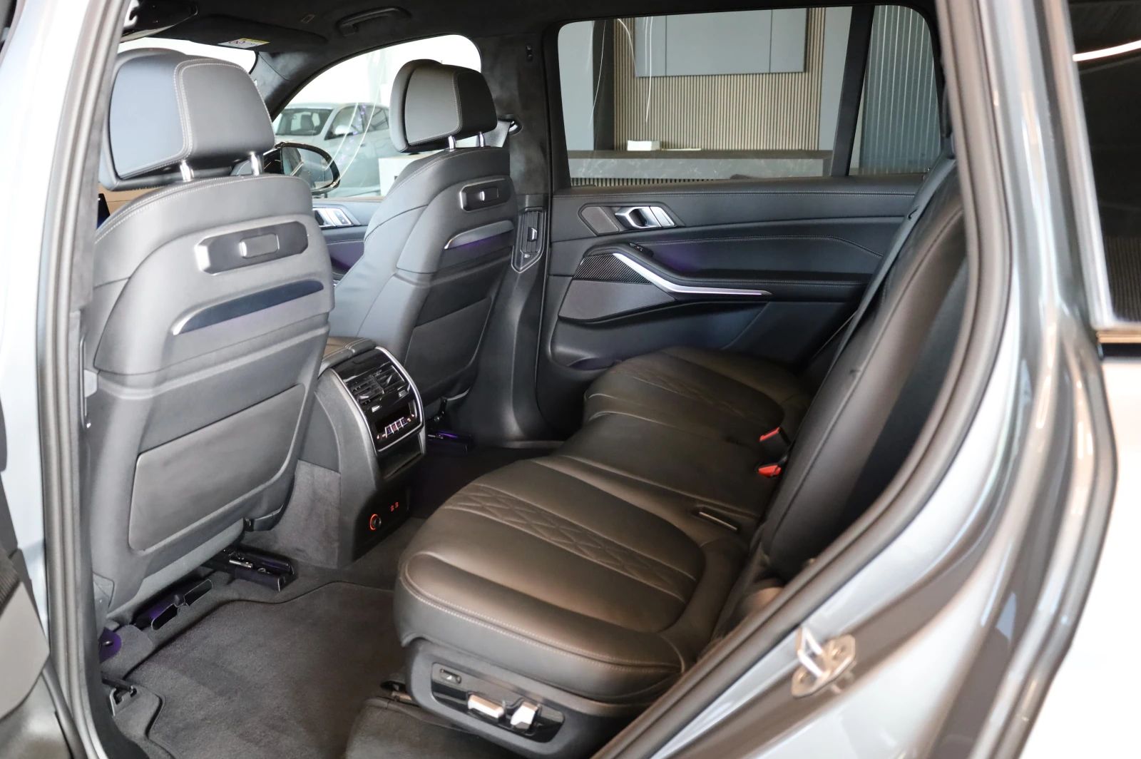 BMW X7 M SPORT PRO* XDRIVE* SWAROVSKI* SKY LOUNGE* 360*  | Mobile.bg � ����������� 17