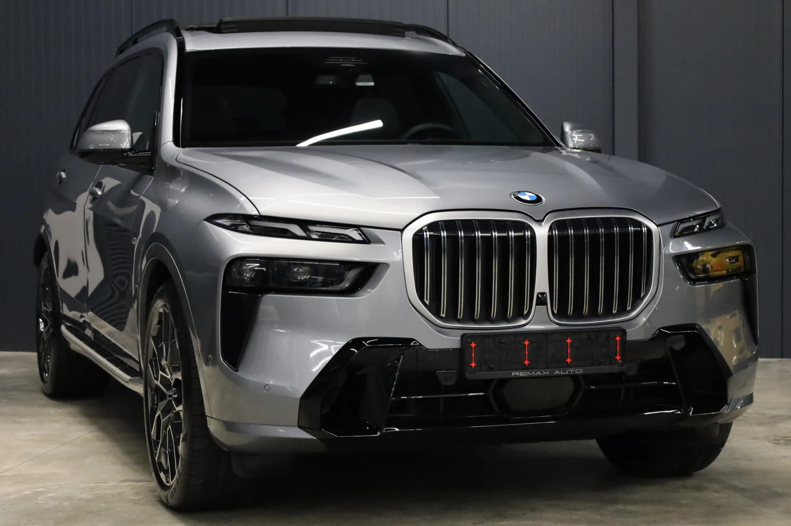 BMW X7 M SPORT PRO* XDRIVE* SWAROVSKI* SKY LOUNGE* 360* 