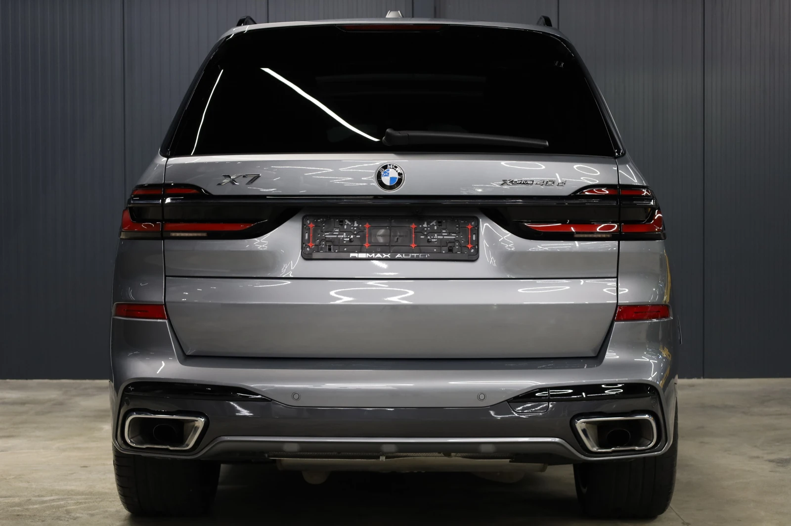 BMW X7 M SPORT PRO* XDRIVE* SWAROVSKI* SKY LOUNGE* 360*  | Mobile.bg � ����������� 7