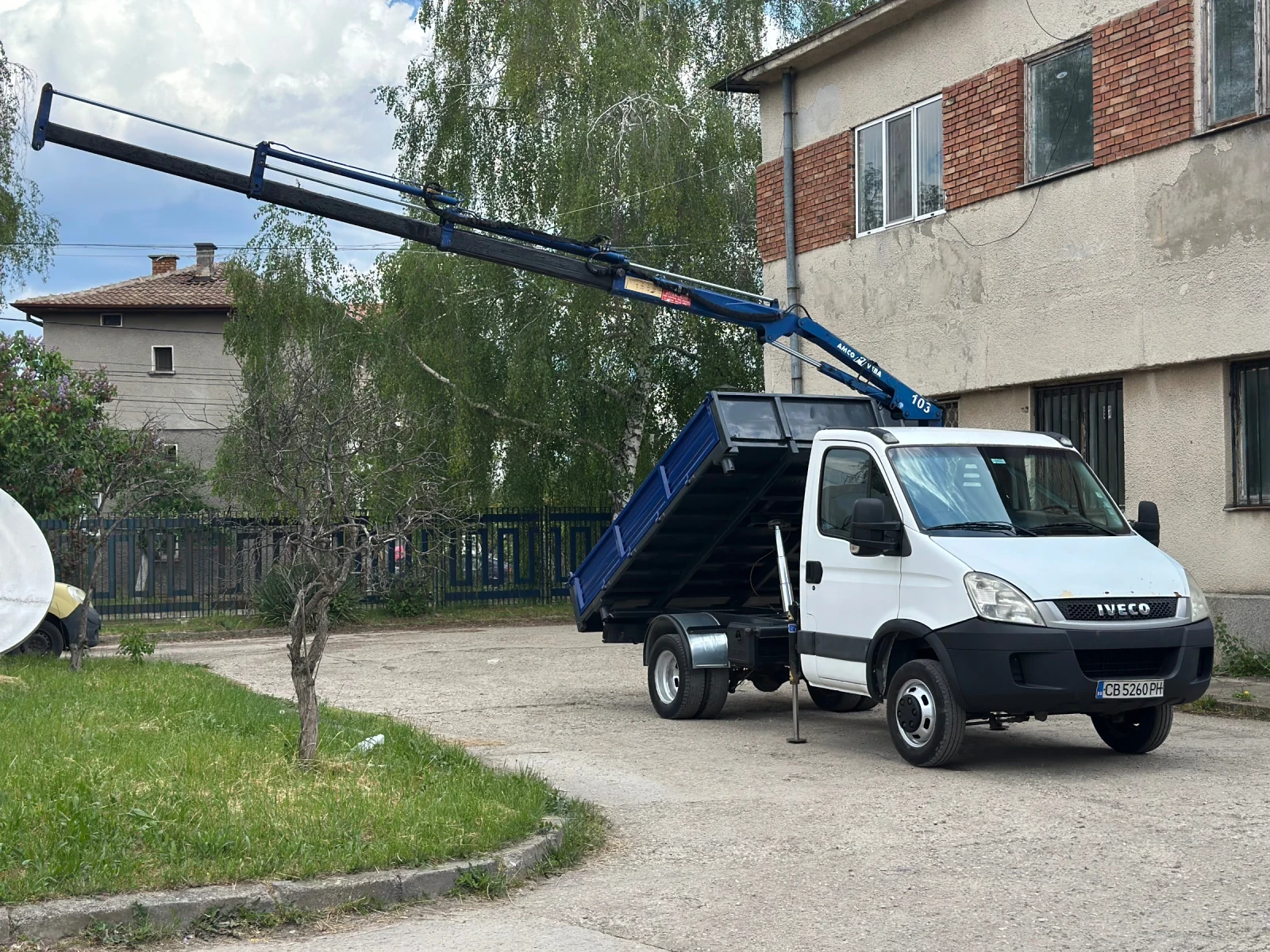 Iveco 35c13 Самосвал с Кран N1, регистриран, снимка 3 - Бусове и автобуси - 54806927