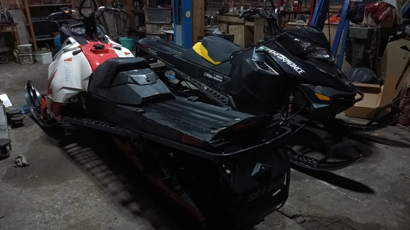 BRP Ski-Doo 2 БРОЯ BRP Ski-doo 800R E-tec SUMMIT 163 /2.5, снимка 7 - Мотоциклети и мототехника - 48169160