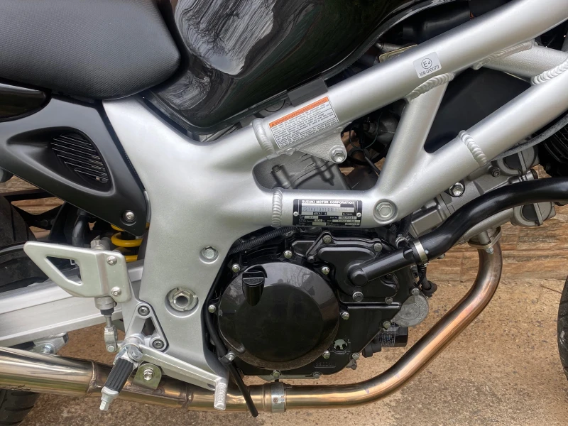 Suzuki SV 650cc 11k км!, снимка 8 - Мотоциклети и мототехника - 49654013
