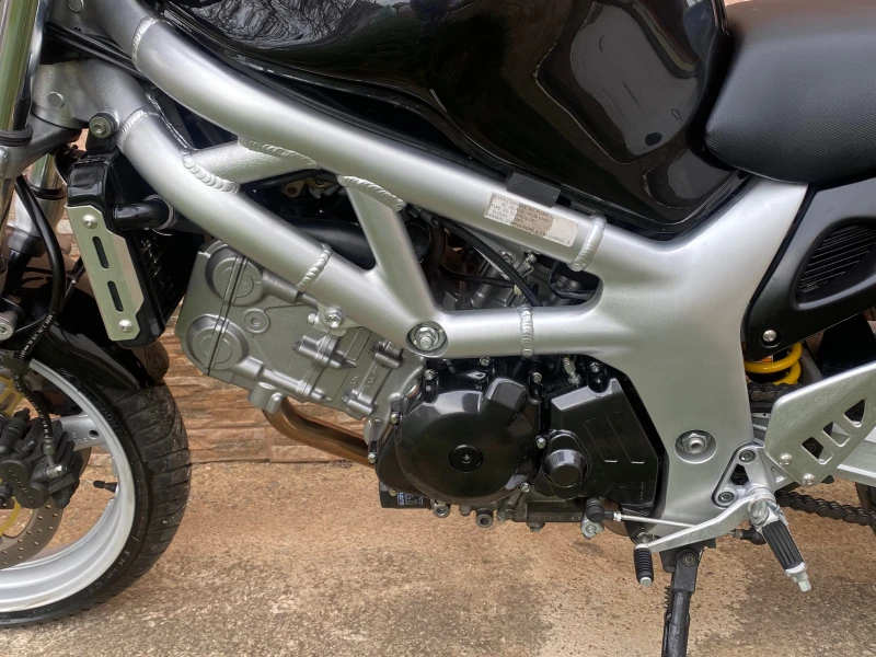 Suzuki SV 650cc 11k км!, снимка 9 - Мотоциклети и мототехника - 49654013