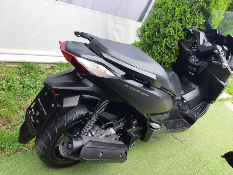 Honda Forza 125i TCS/Abs/ led, снимка 8 - Мотоциклети и мототехника - 52798841