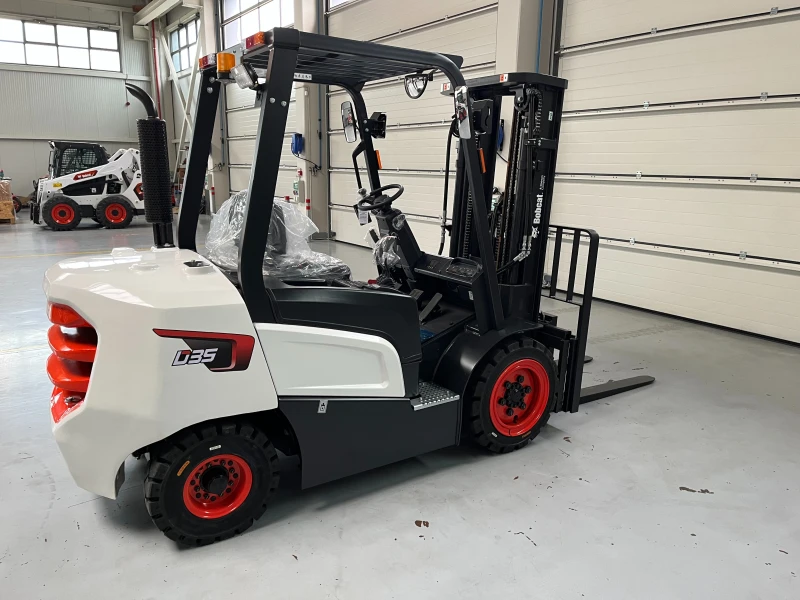 Мотокар Bobcat D35NXP, снимка 6 - Индустриална техника - 51264089