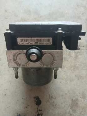 0 265 231 579 ABS помпа Peugeot 107, снимка 4