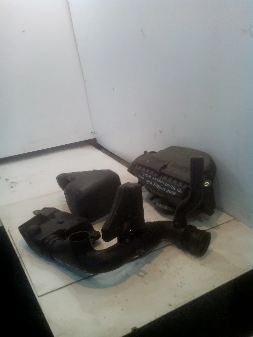 Кутия въздушен филтър Субару Импреза 2.0 бензин