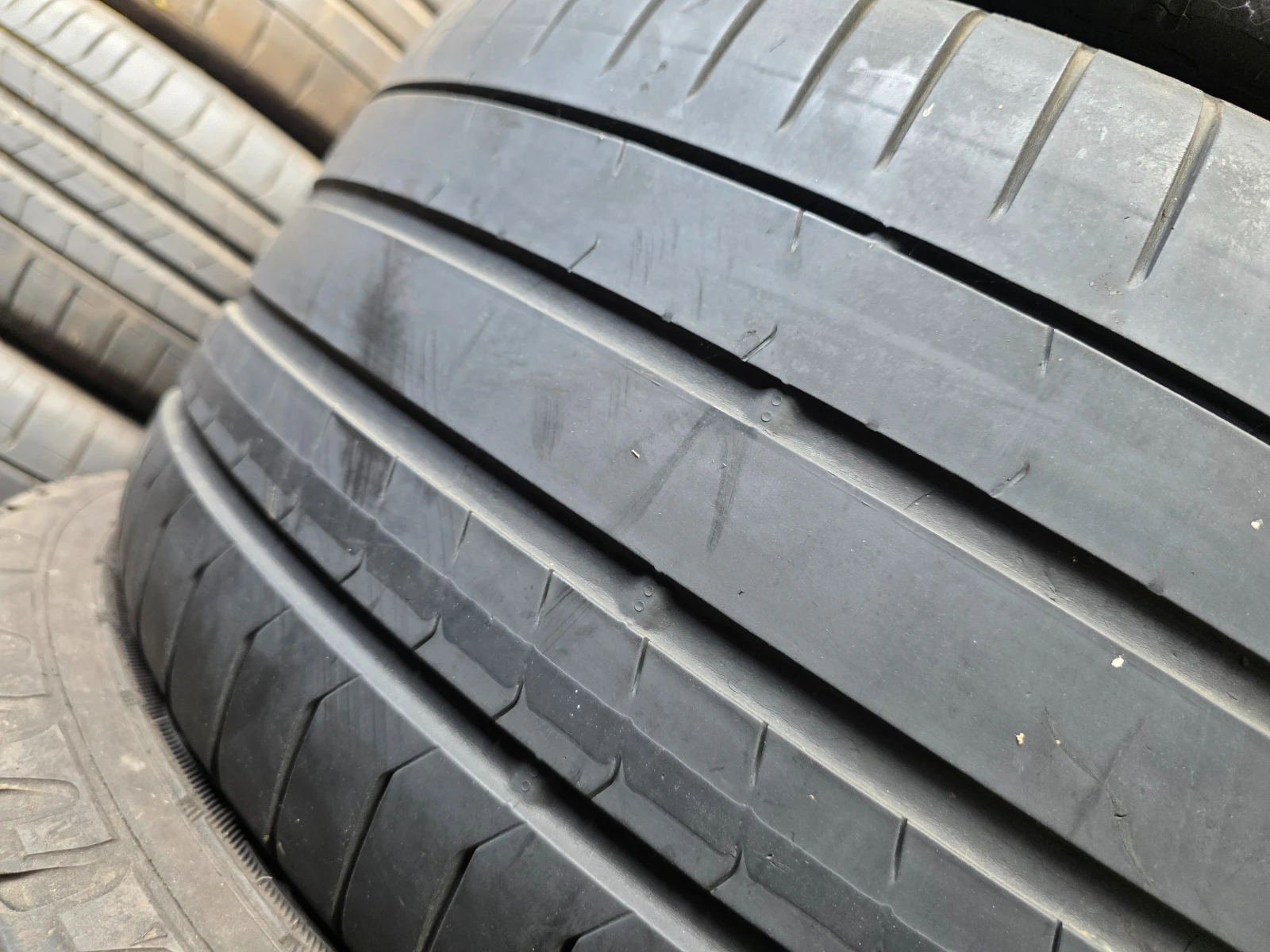 Гуми Летни 275/30R20