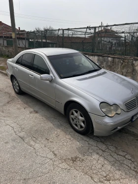 Mercedes-Benz C 200, снимка 3