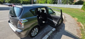 Toyota Corolla verso 2.0 D-4D, снимка 10